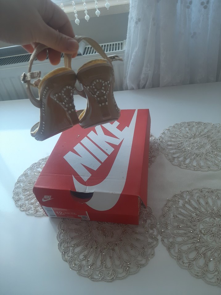 Altın Renkte Abiye Ayakkabı - Görsel 3