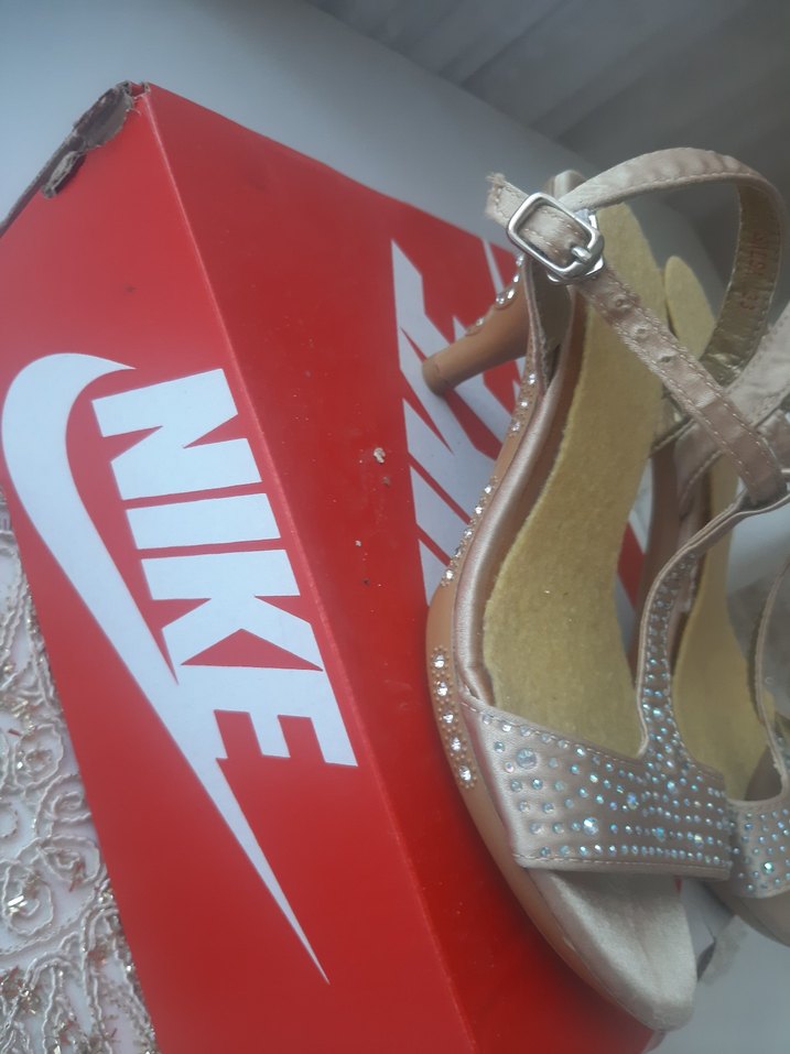 Altın Renkte Abiye Ayakkabı - Görsel 2