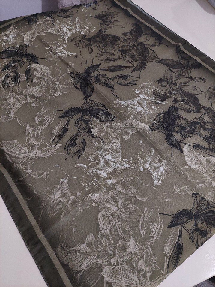 haki renk şal - Görsel 2