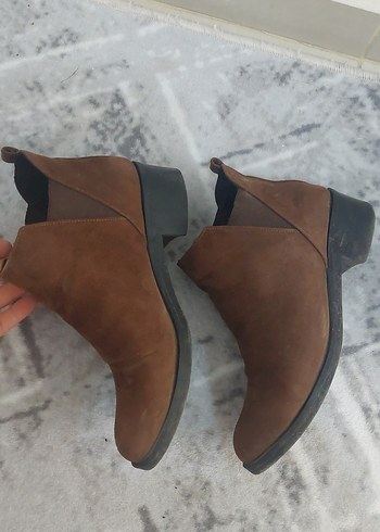 Kahverengi Süet Kadın Bot - Görsel 3
