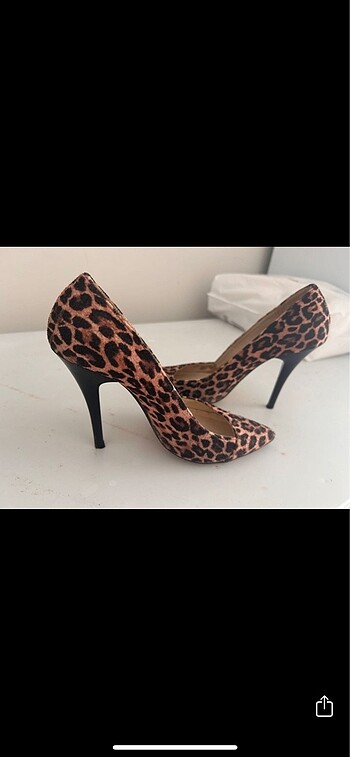 35 Beden Topuklu leopar
