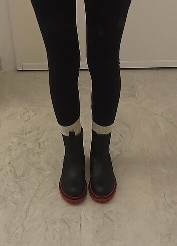 Kadın Siyah Bot - Görsel 2