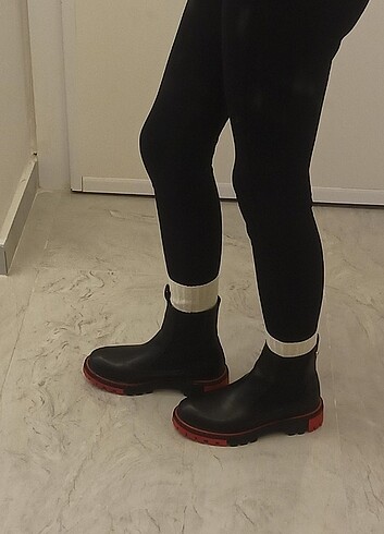 Kadın Siyah Bot - Görsel 4