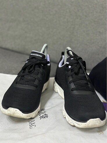 Skechers SKECHERS SİYAH MOR AMERİKADAN ALINDI. 39 NUMARA. SIFIRDAN FARKSI