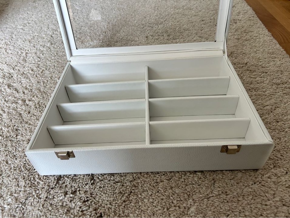 Beyaz Gözlük Organizer Kutusu - Görsel 3