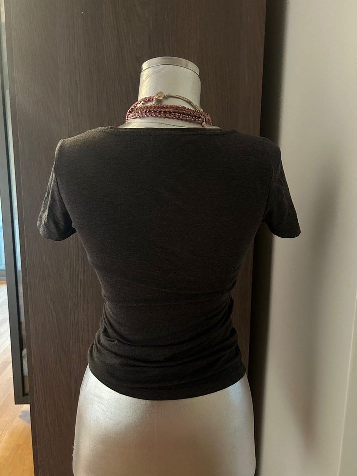 H&m gri fume V Yaka Kadın Tişört - Görsel 4