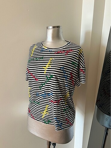 Zara trf yazili cizgili tshirt