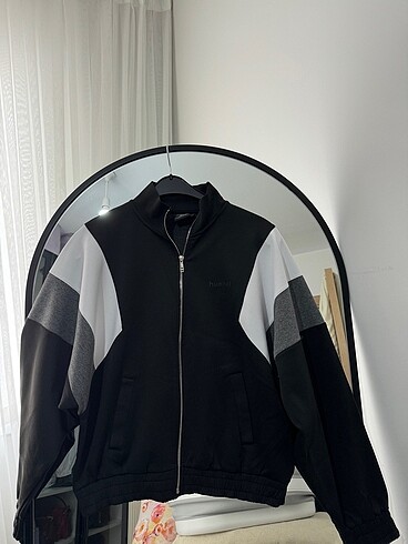 Hummel marka