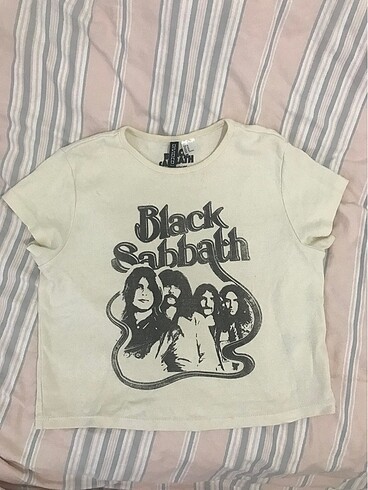 Black sabbath crop