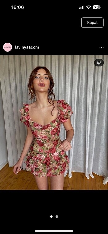 Çiçekli elbise