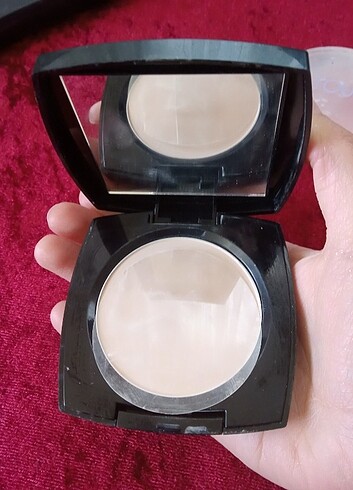 Avon Avon pudra 