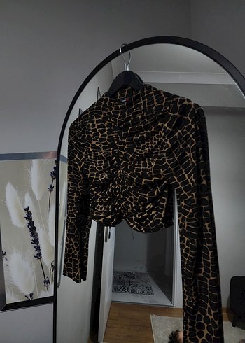 Kahverengi leopar Baskılı Drapeli Boğazlı Bluz - Görsel 3