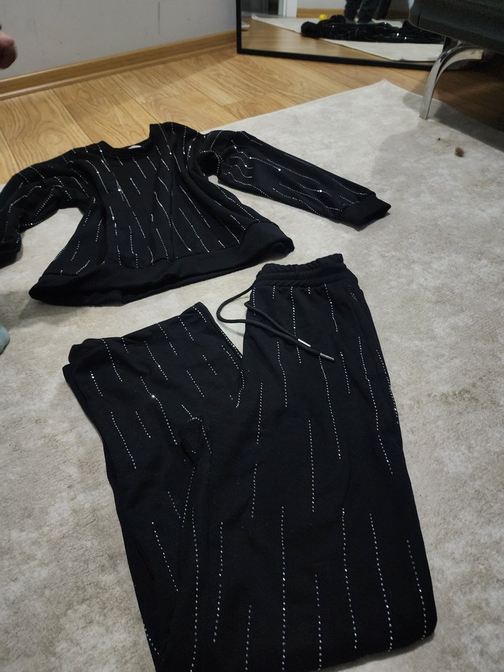 Kadın Siyah Payetli Zebra Desenli Eşofman - Görsel 3