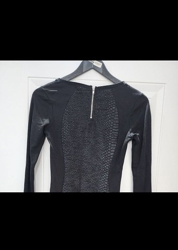 Yılan Desenli Drapeli Siyah Uzun Kollu Elbise - Görsel 2