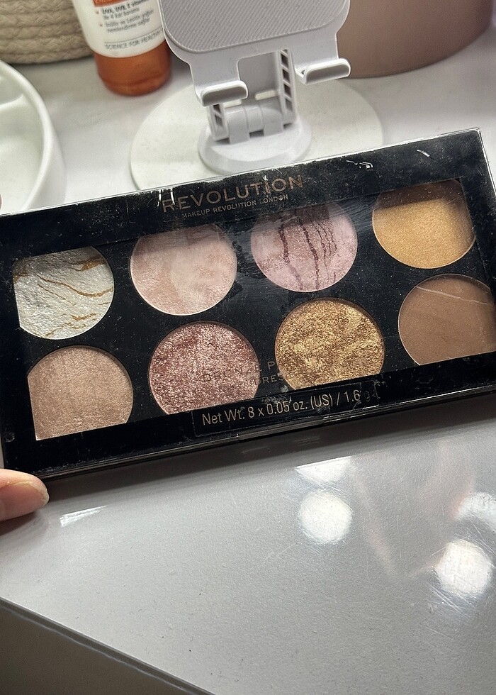 Revolution ultra bronze allık, bronzer ve aydınlatıcı paleti - Görsel 2