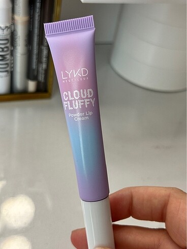 Lykd powder lip cream