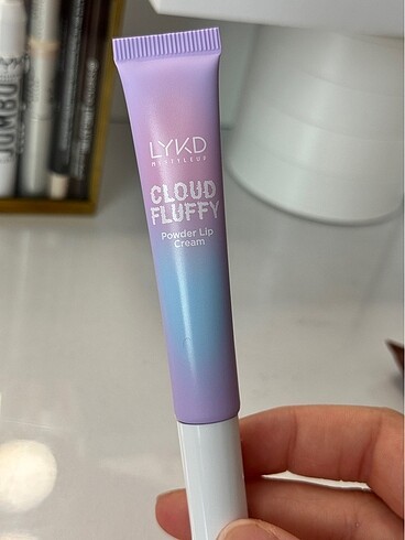 Lykd powder lip cream