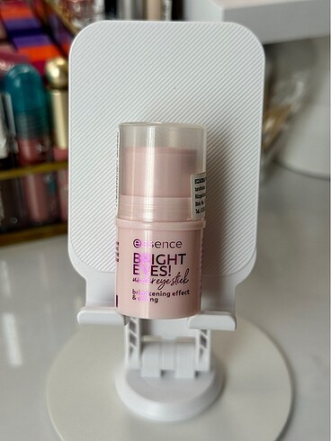 Essence bright eyes