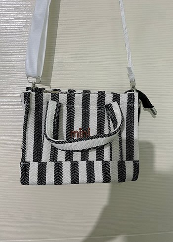  Beden beyaz Renk Zebra Desenli Kadın Çanta Fermuarlı
