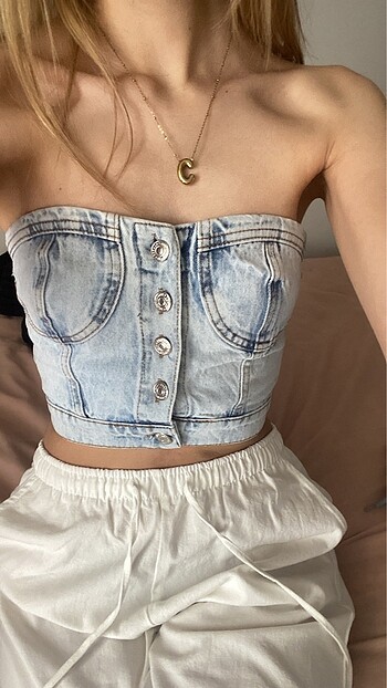 Kot korse crop