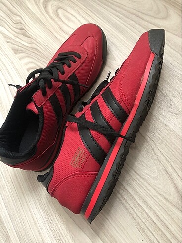 Adidas Spor ayakkabı sıfır