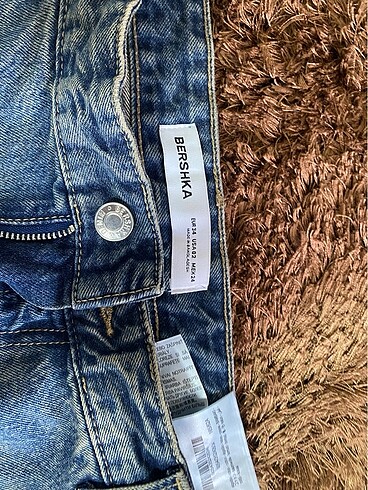 34 Beden mavi Renk bershka pantolon