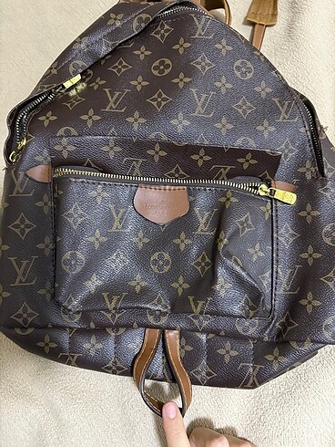 Louis Vuitton lv canta