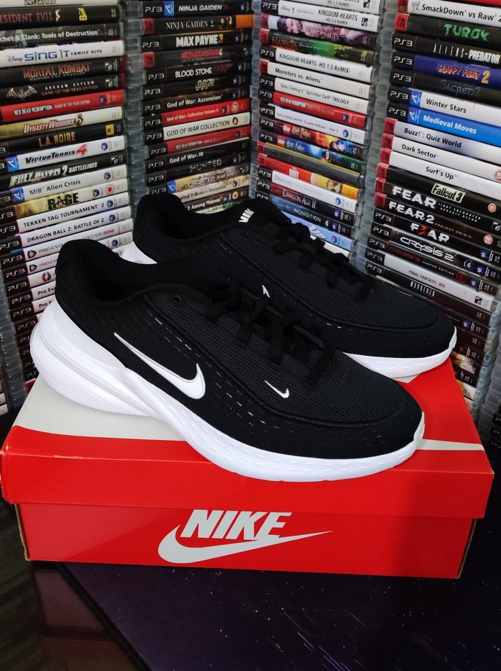 Nike Uplift SC ERKEK AYAKKABI 44.5 NO. - Görsel 3