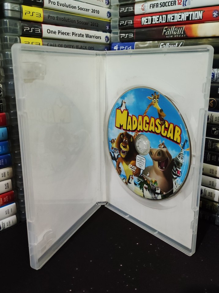 Madagaskar 1-2-3 ve Penguenler DVD Seti - Görsel 4
