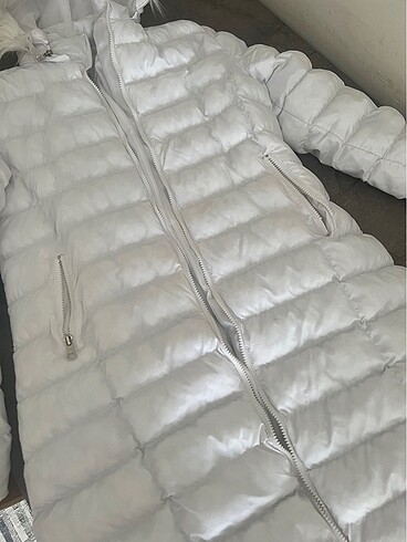 Diğer Kadın Mont