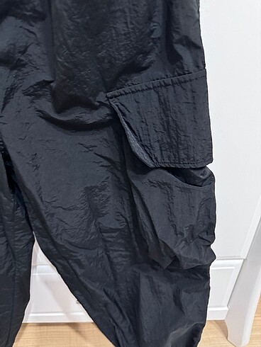 xs Beden siyah Renk Bershka paraşüt pantolon