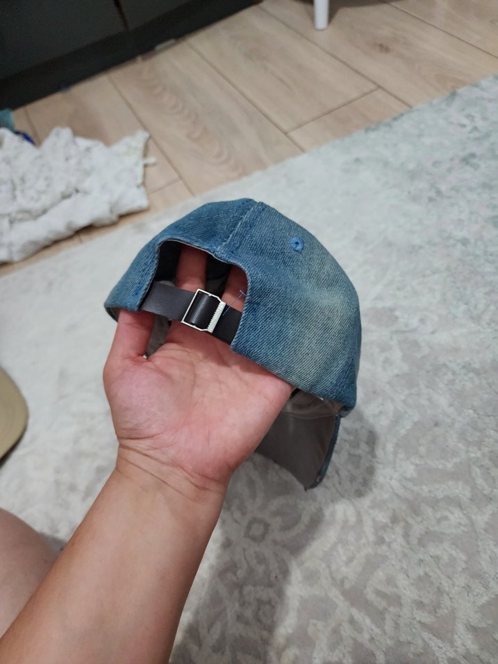 Diger Kadın Mavi Parlak Pullu Denim Şapka - Görsel 3