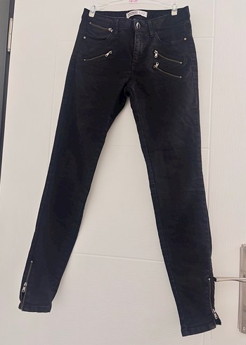 Zara Fermuarlı Siyah Jean Pantolon - Görsel 3