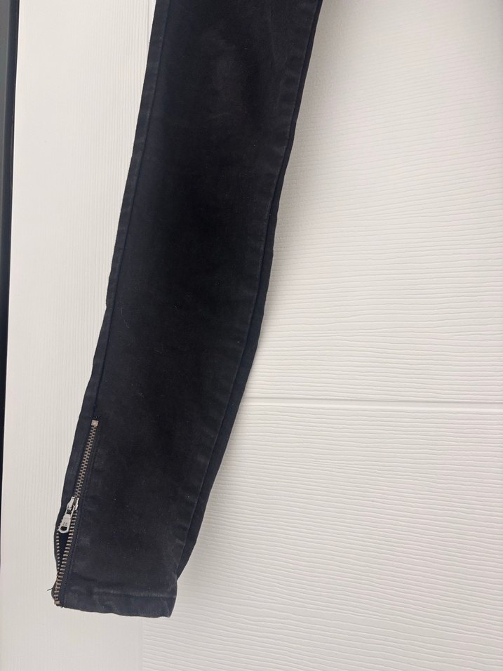 Zara Fermuarlı Siyah Jean Pantolon - Görsel 4