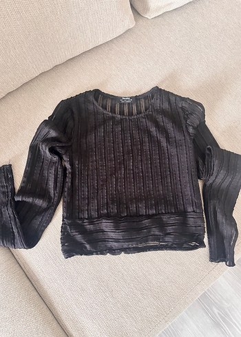 Bershka Piliseli Siyah Uzun Kollu Bluz - Görsel 3