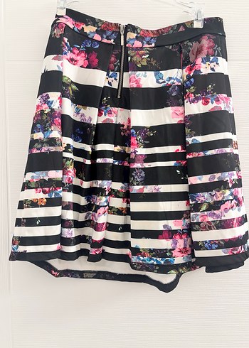 Stradivarius Çiçek Desenli Pilili Etek - Görsel 2