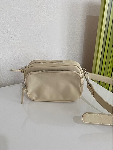 Stradivarius Askılı Çanta