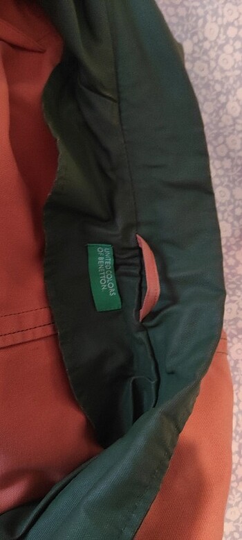 l Beden Benetton trençkot 