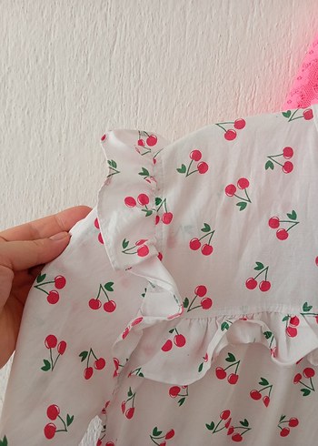 38 Beden beyaz Renk Kız kadın Beyaz Kiraz Desenli Fırfırlı Bluz