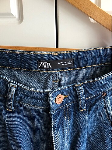 32 Beden mavi Renk Zara Jean