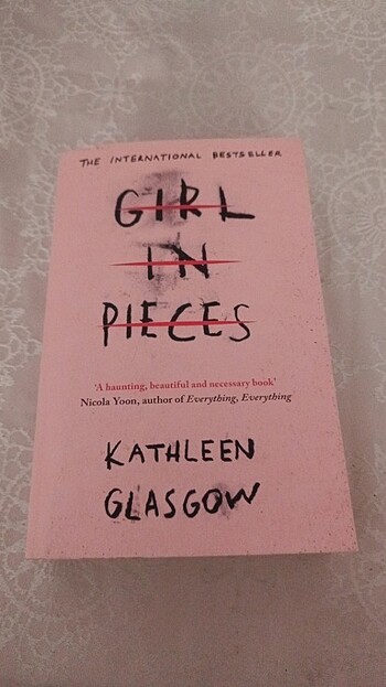 Girl in pieces 