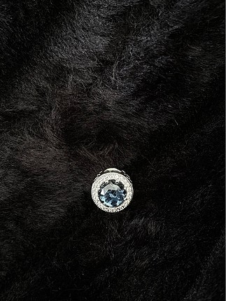 Beden Pandora charm