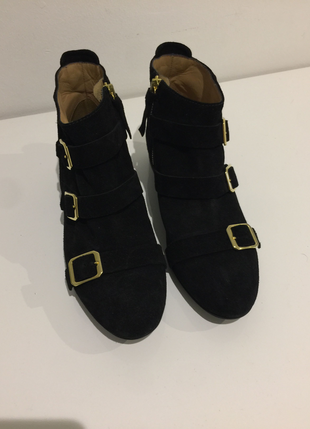 Kurt Geiger Kurt Geiger Bot