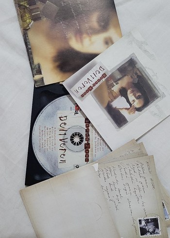 Sezen Aksu Deliveren Albümü - Görsel 2