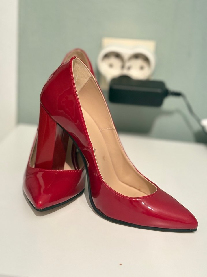 Kadın Parlak Kırmızı Stiletto Topuklu Ayakkabı - Görsel 2