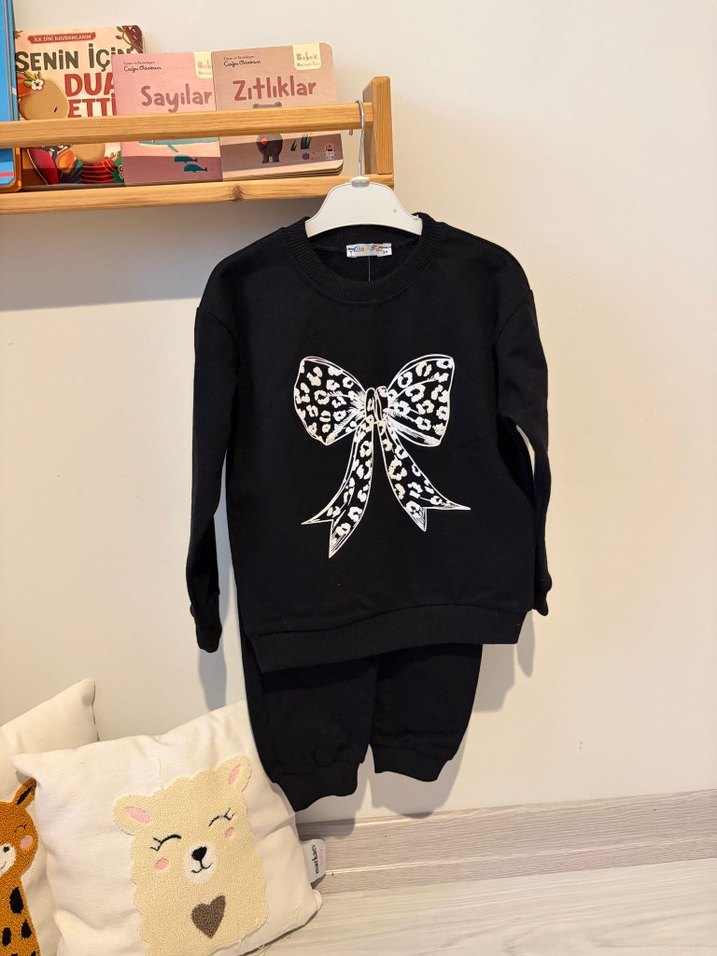 Kız Bebek Siyah Fiyonk Baskılı Uzun Kollu Takım - Görsel 3