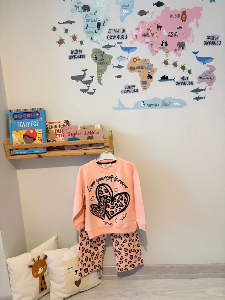 Kız Çocuk Pembe Baskılı Sweatshirt - Görsel 3