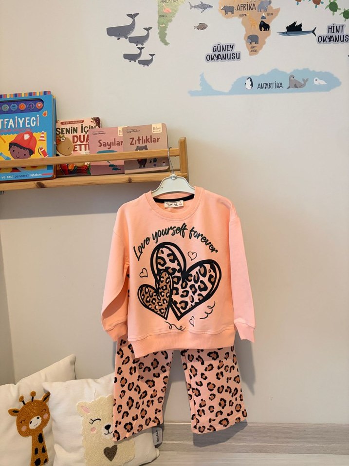 Kız Çocuk Pembe Baskılı Sweatshirt - Görsel 2