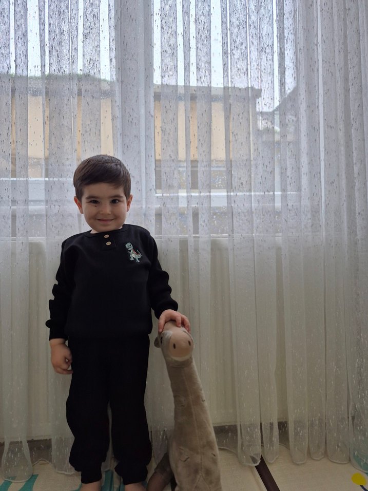 Erkek Çocuk Siyah Nakışlı Düğmeli Sweatshirt - Görsel 3