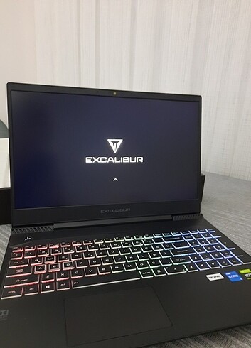 Beden Renk Casper Excalibur G770